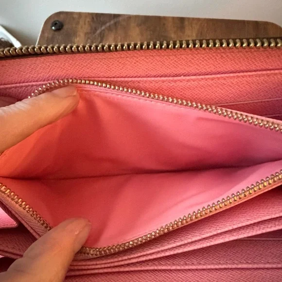 Louis Vuitton Illustre Parade Zippy Wallet Monogram Limited Edition - Picture 4 of 13